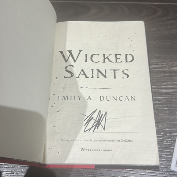 Owlcrate book - Picture 3 of 3